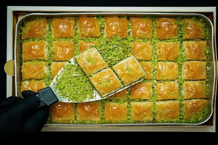 Mardin Toptan Fıstıklı Baklava